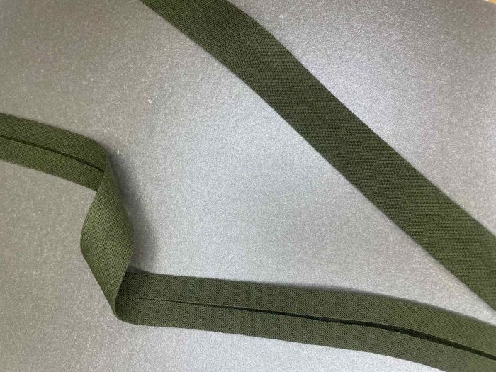 Коса-бейка бавовняна однотонна,запрасована з обох боків,хакі , ( 20 м) ,№12