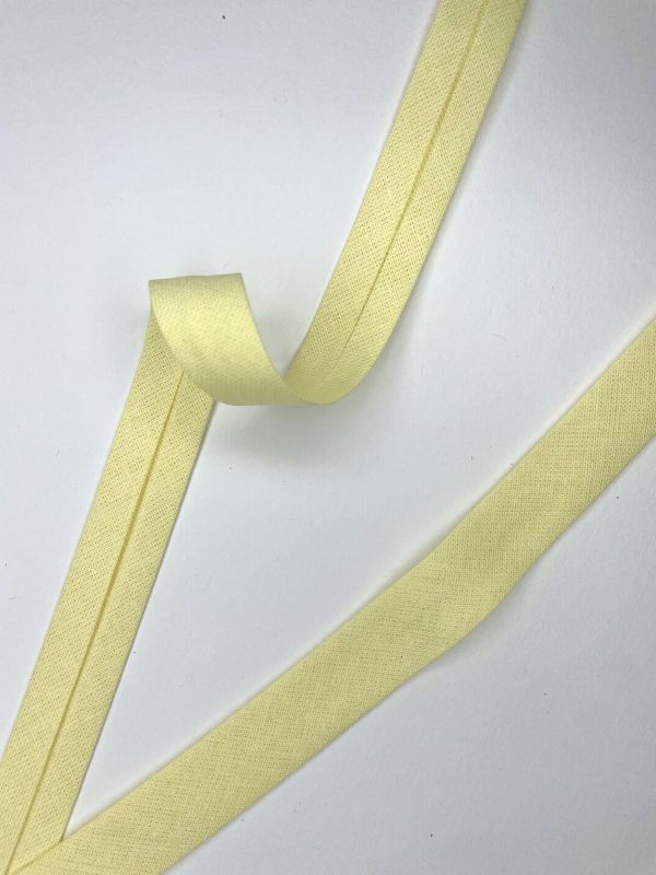 Коса-бейка бавовняна однотонна,запрасована з обох боків, жовтий, ( 20 м) ,№23