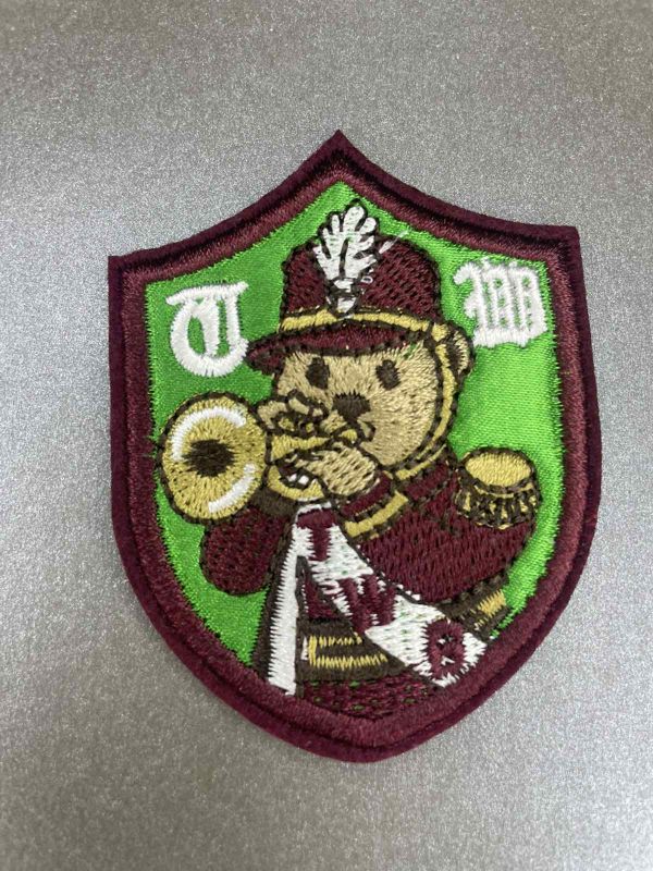 Ткана  нашивка  на клею , джакард , 7 см * 5,5 см  , APL-878