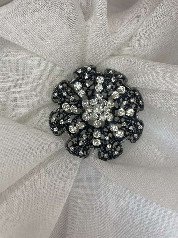 Брошка металева , квітка у стилі антик , старе срібло з срібними камінцями, 55 мм ,ZB-006w5